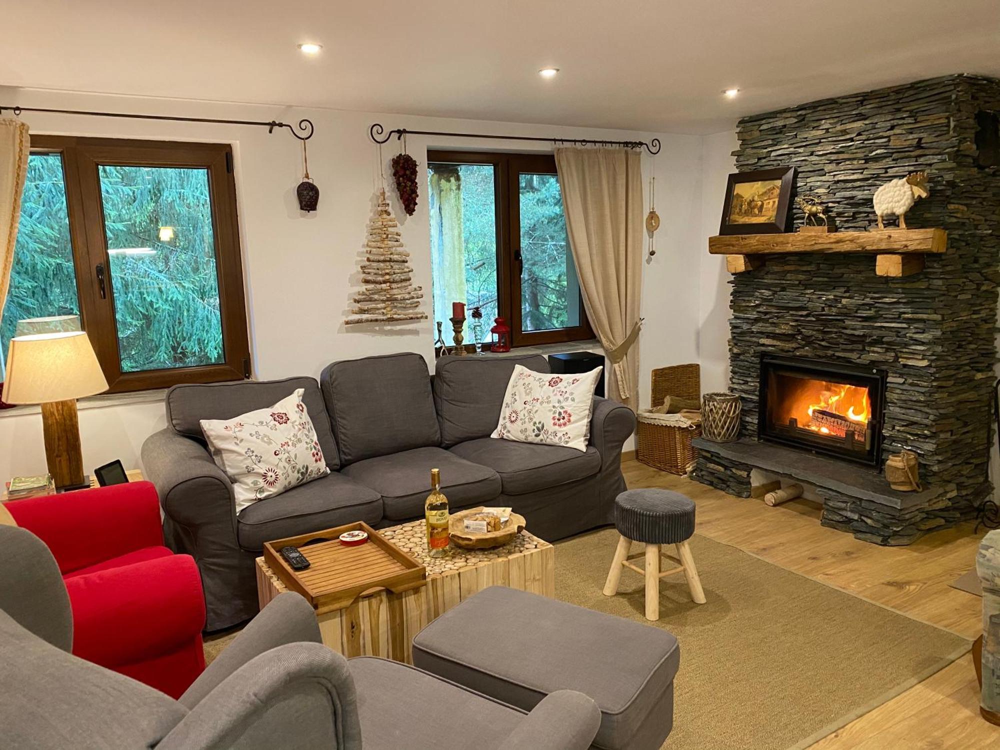 Mountain Chalet - Cabana La Muntele Baisorii Muntele Cacovei  エクステリア 写真